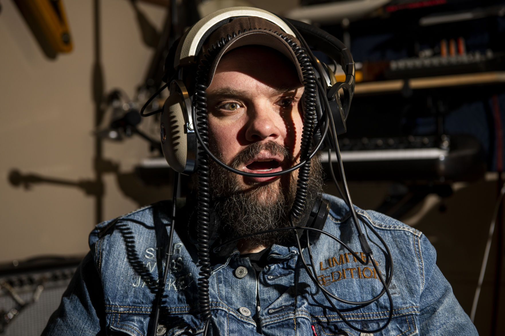 Entertainer: Travis Yost 02